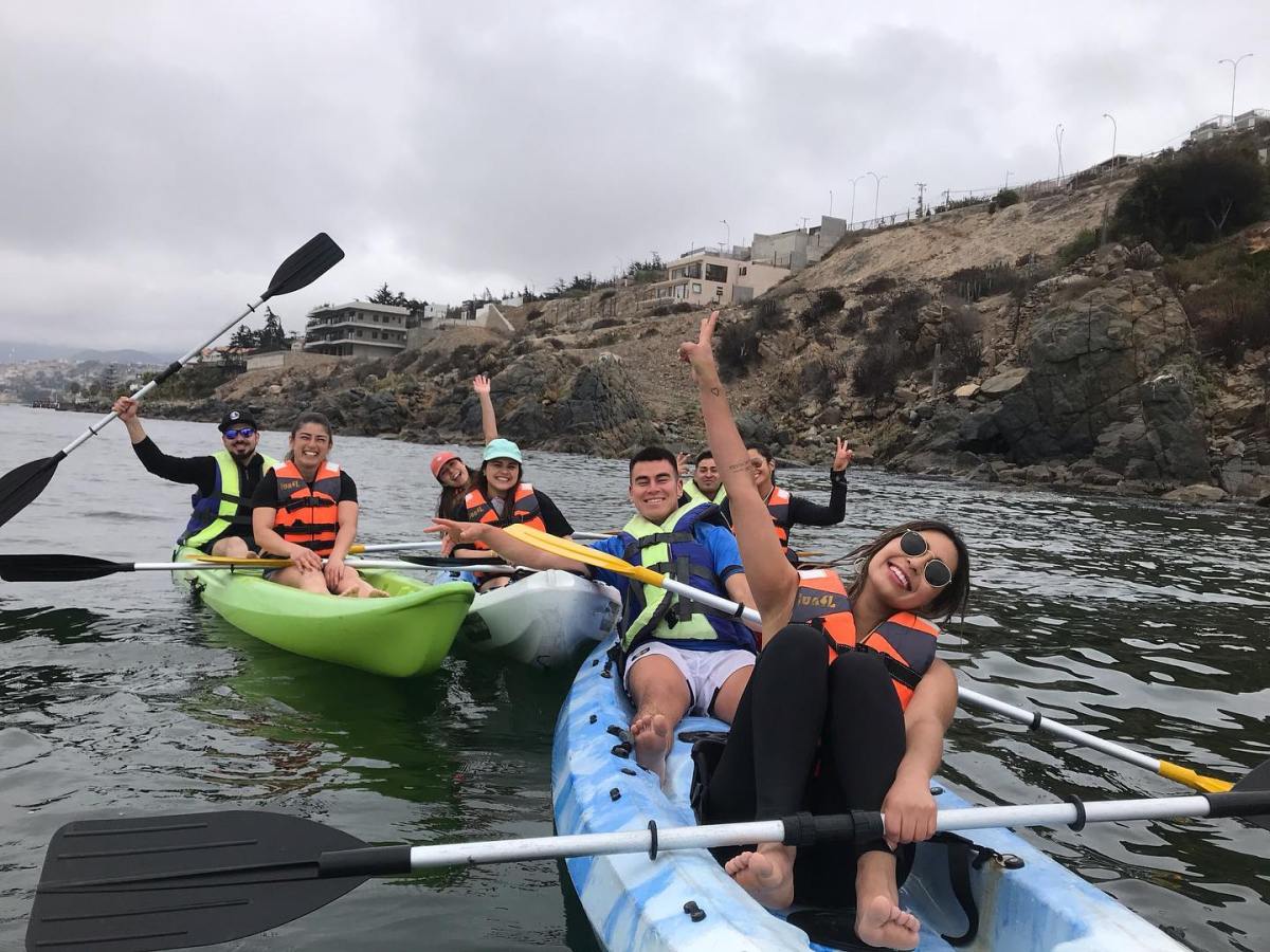 Practica deportes náuticos